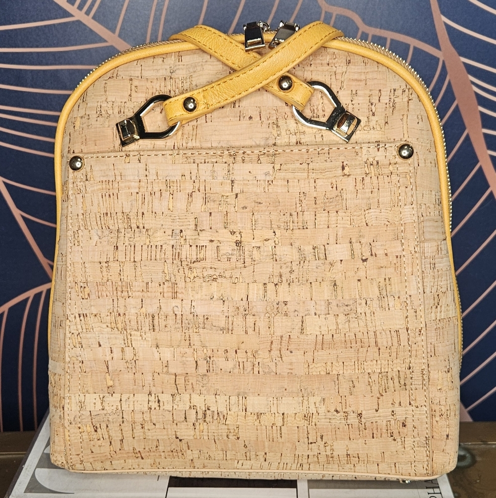 DAISY CORK CONVERTIBLE SHOULDER STRAP BACKPACK